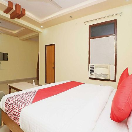 Hotel Oyo Flagship 12775 Bharat Plaza à Kota  Extérieur photo