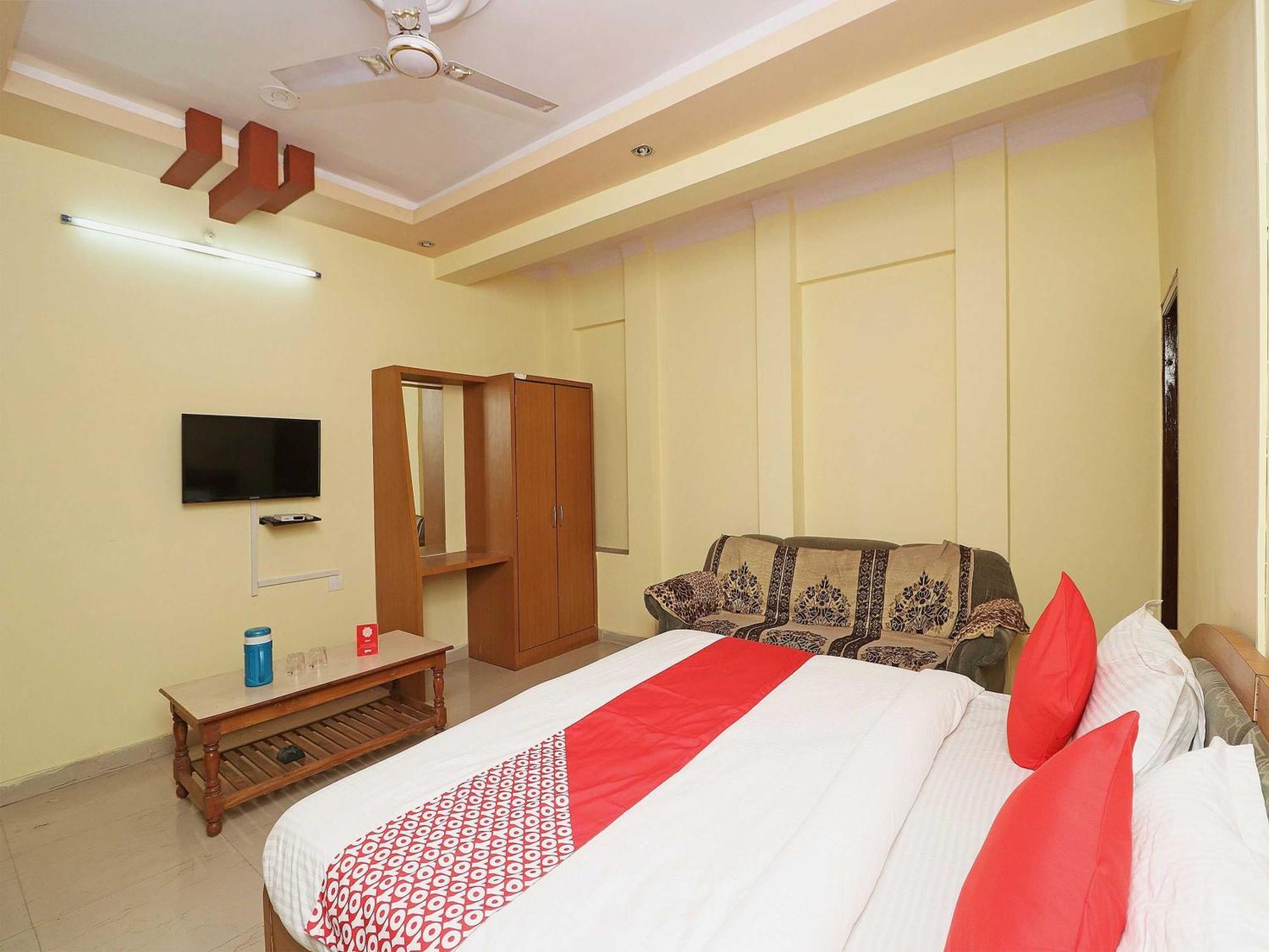 Hotel Oyo Flagship 12775 Bharat Plaza à Kota  Extérieur photo