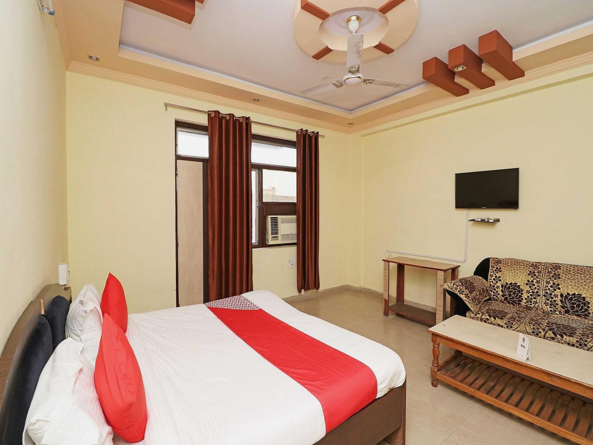 Hotel Oyo Flagship 12775 Bharat Plaza à Kota  Extérieur photo